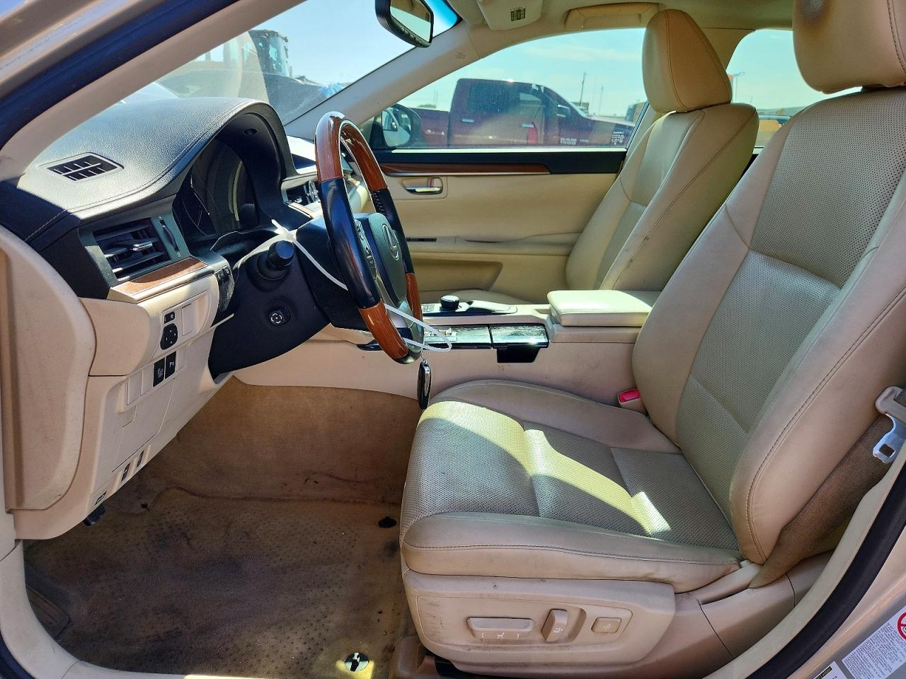 2014 LEXUS ES300