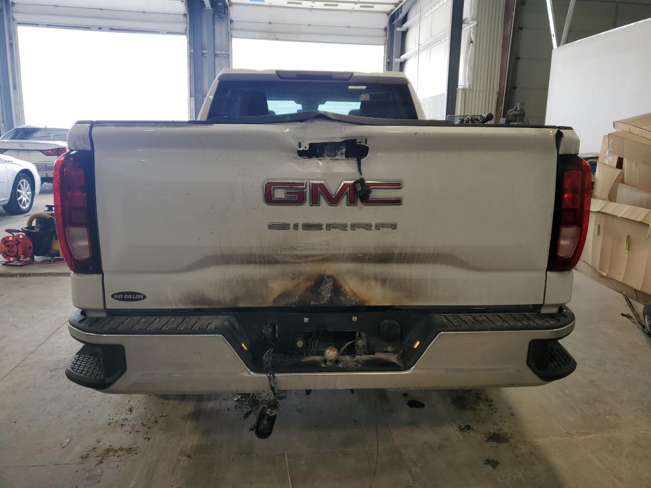 2023 GMC SIERRA