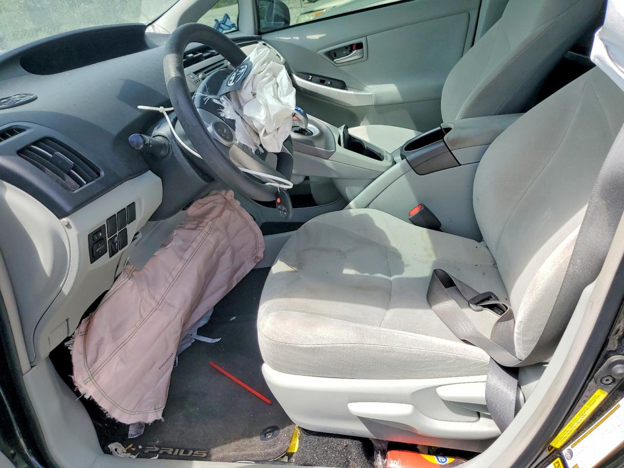 2014 TOYOTA PRIUS