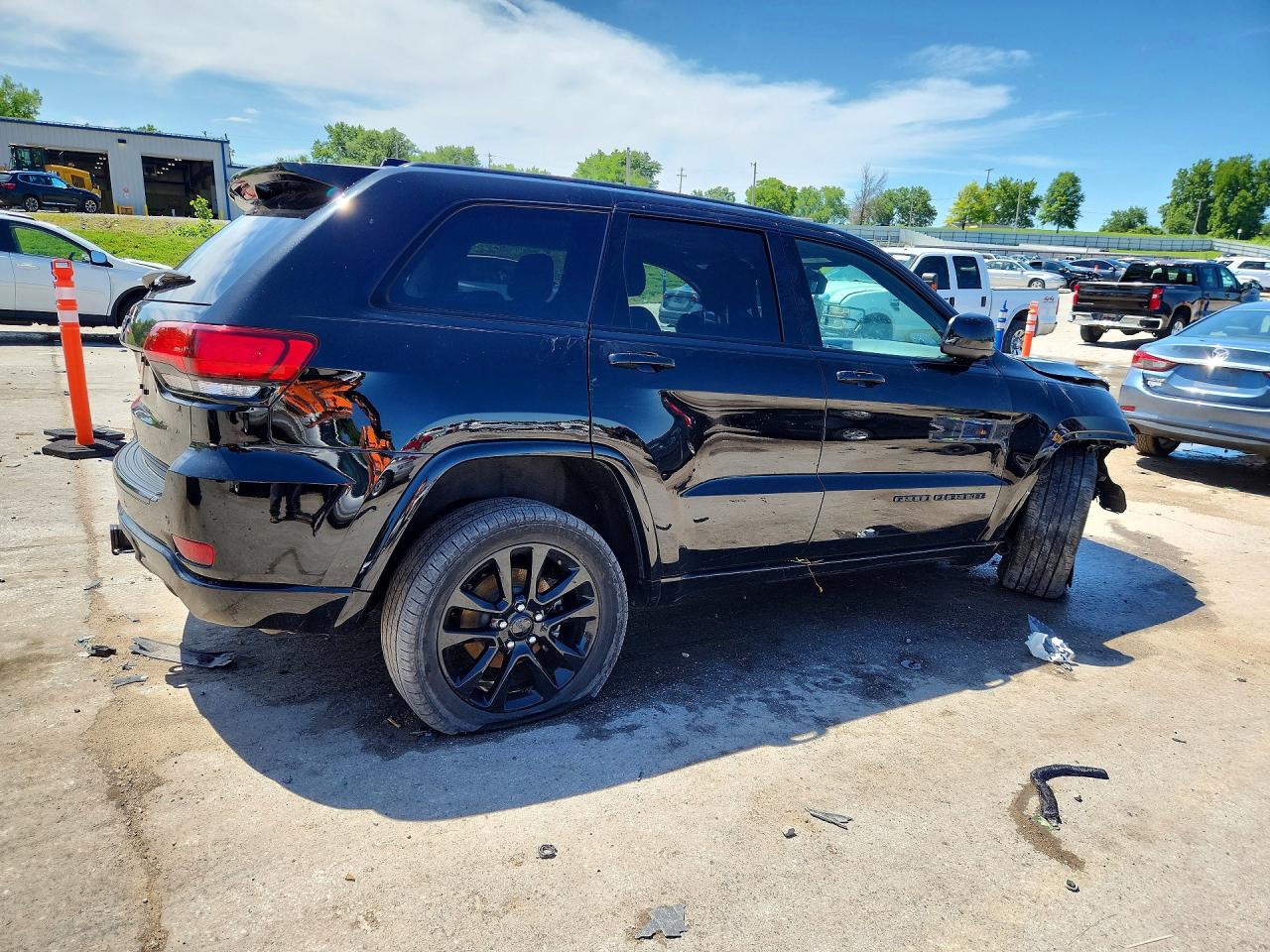 2018 JEEP CHEROKEE