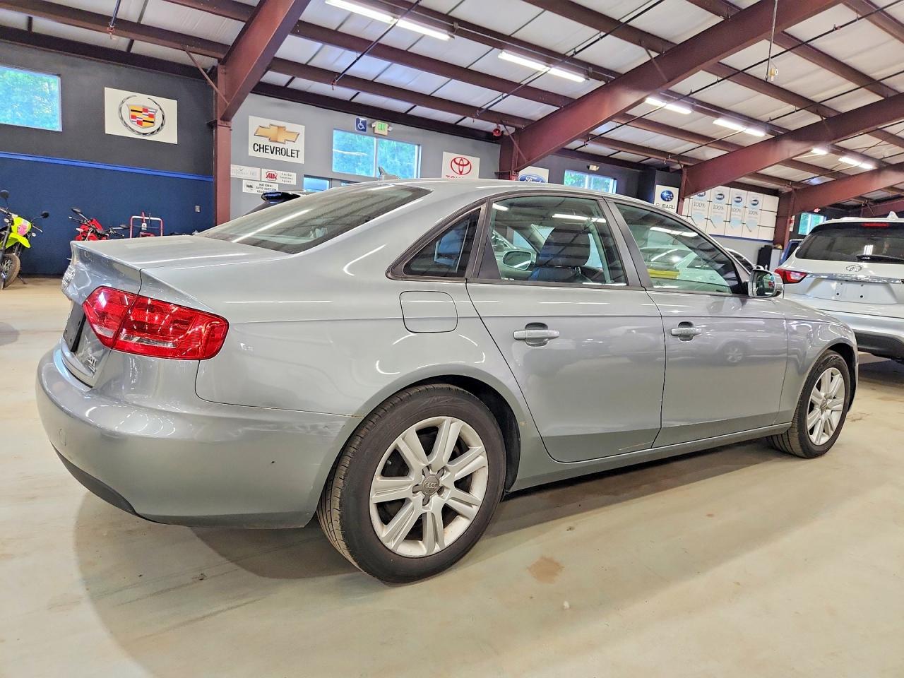 2010 AUDI A4