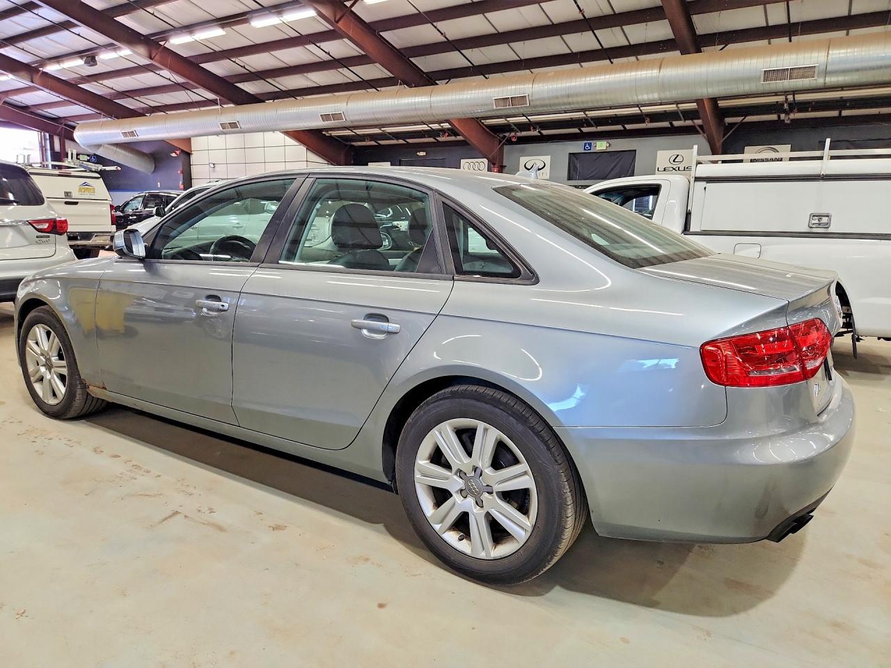 2010 AUDI A4
