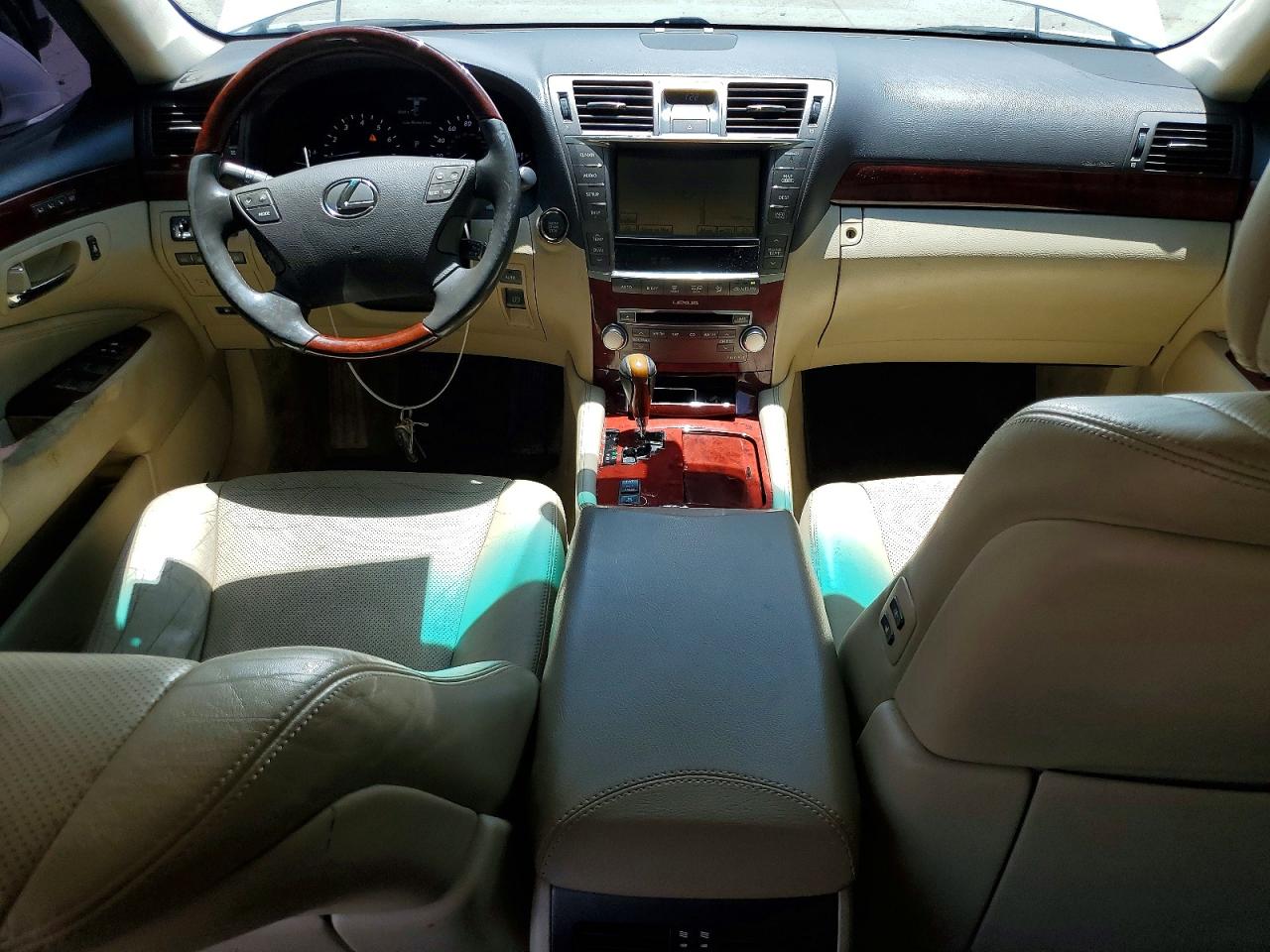 2011 LEXUS LS500