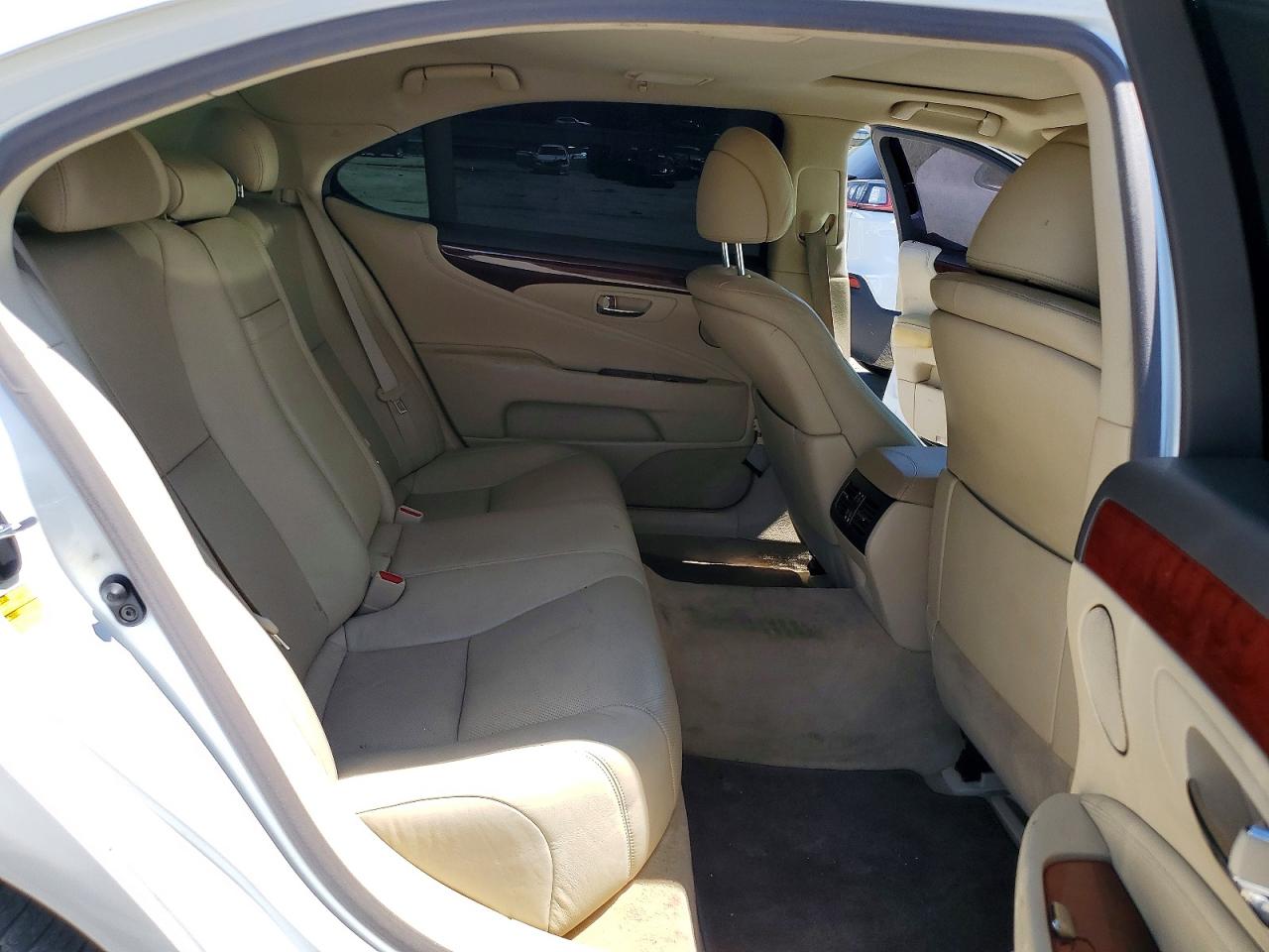 2011 LEXUS LS500