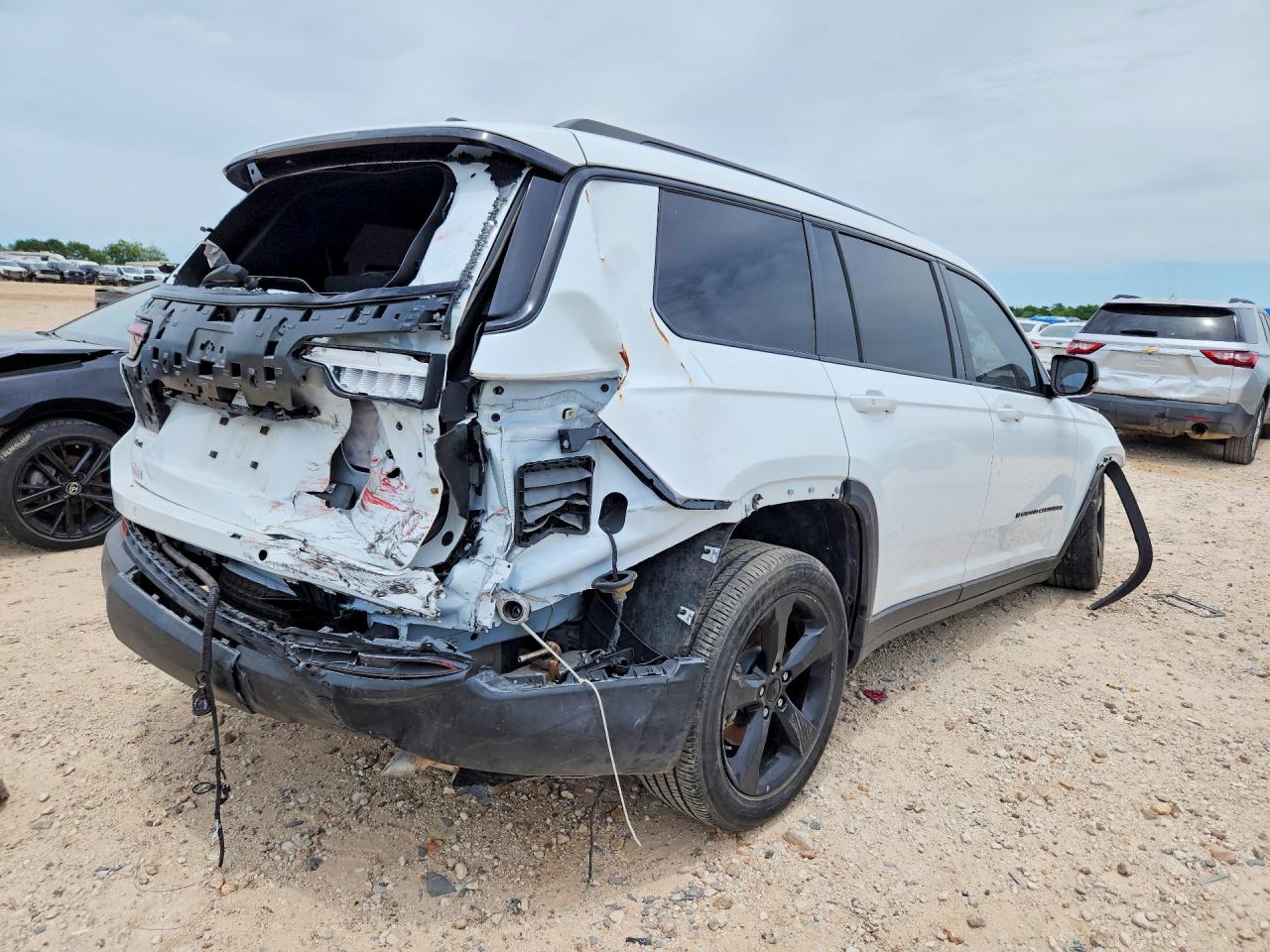 2023 JEEP CHEROKEE