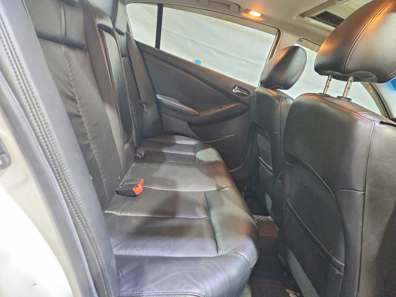 2012 NISSAN ALTIMA