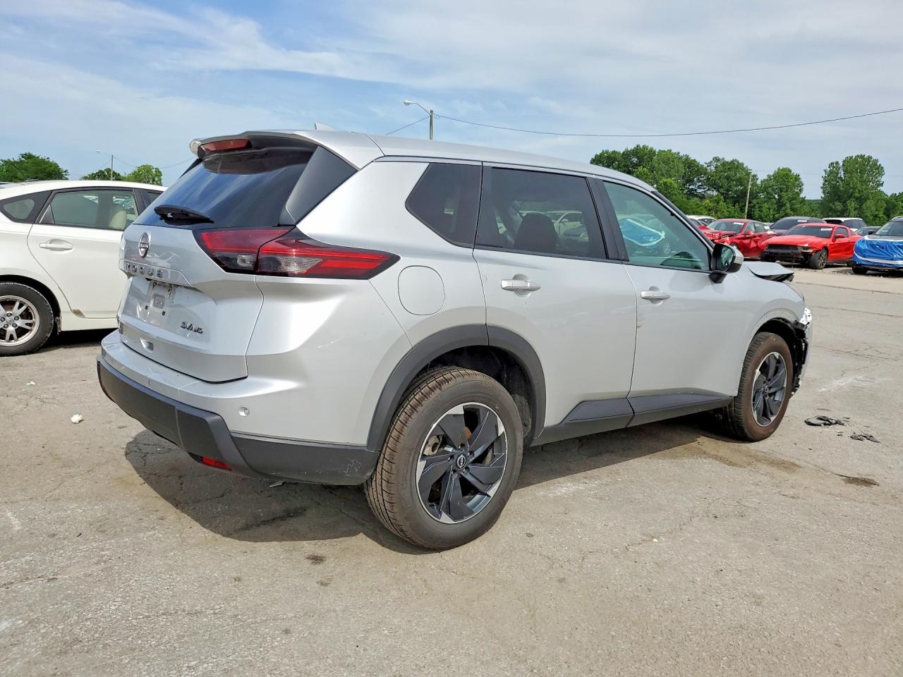 2024 NISSAN ROGUE