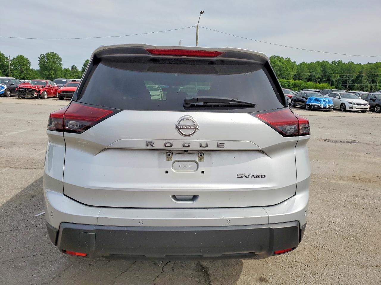 2024 NISSAN ROGUE