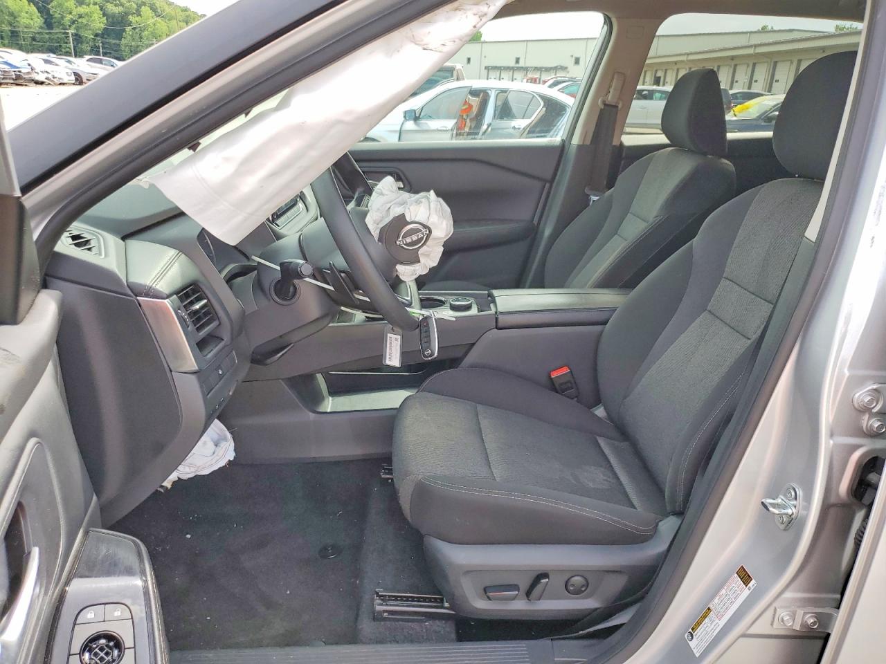 2024 NISSAN ROGUE