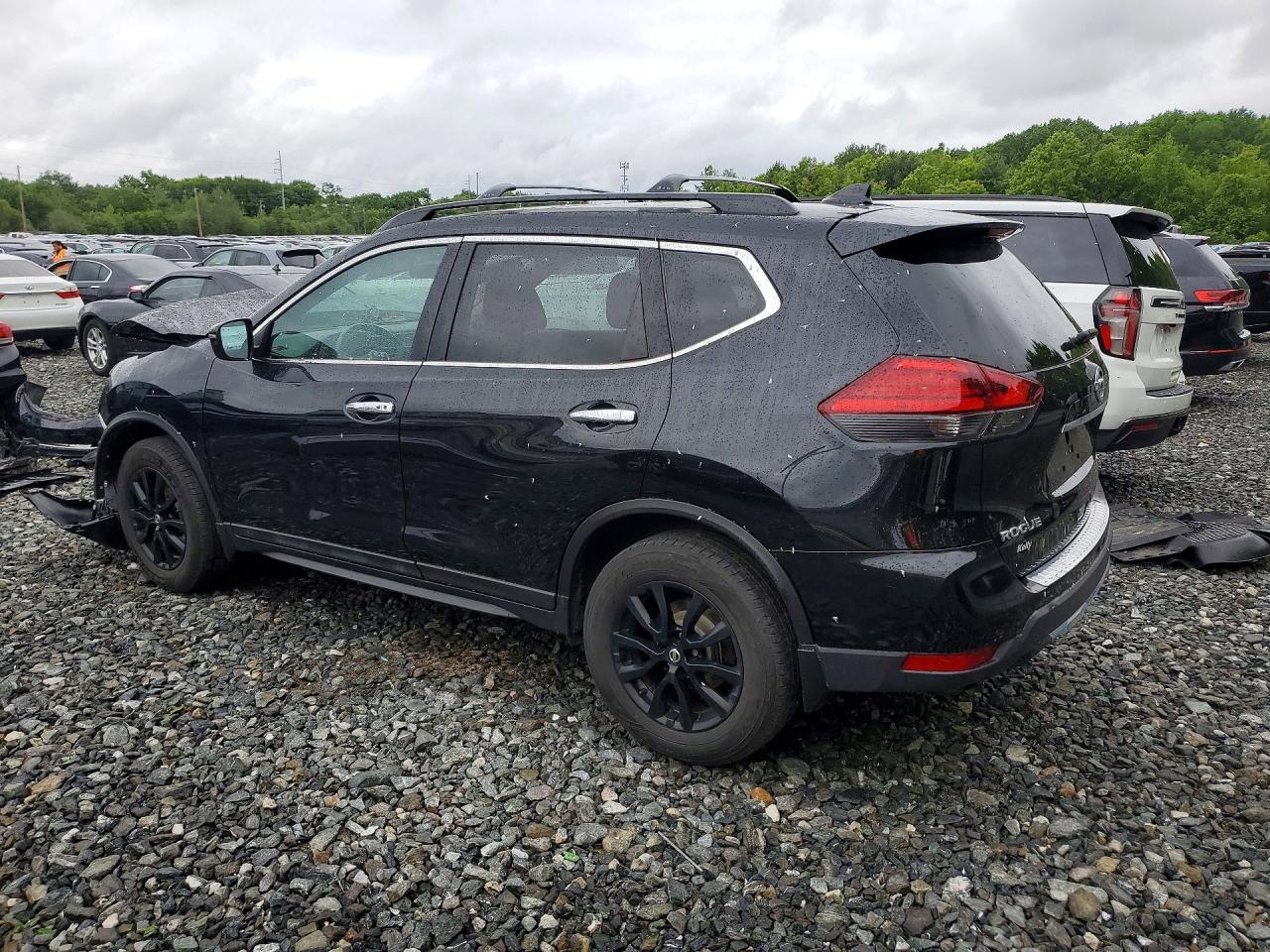 2017 NISSAN ROGUE