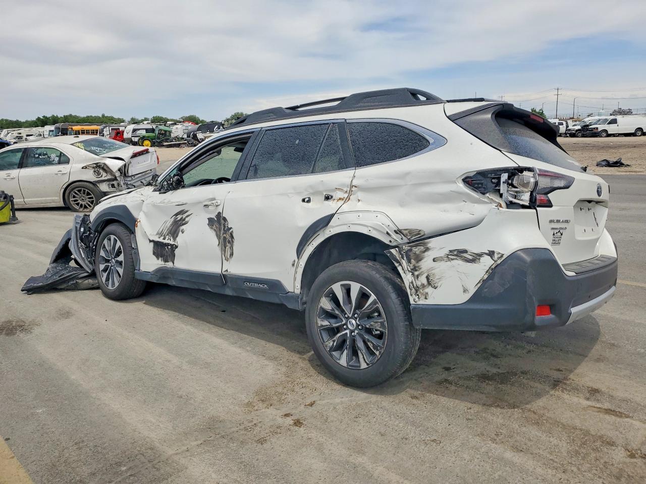 2025 SUBARU OUTBACK