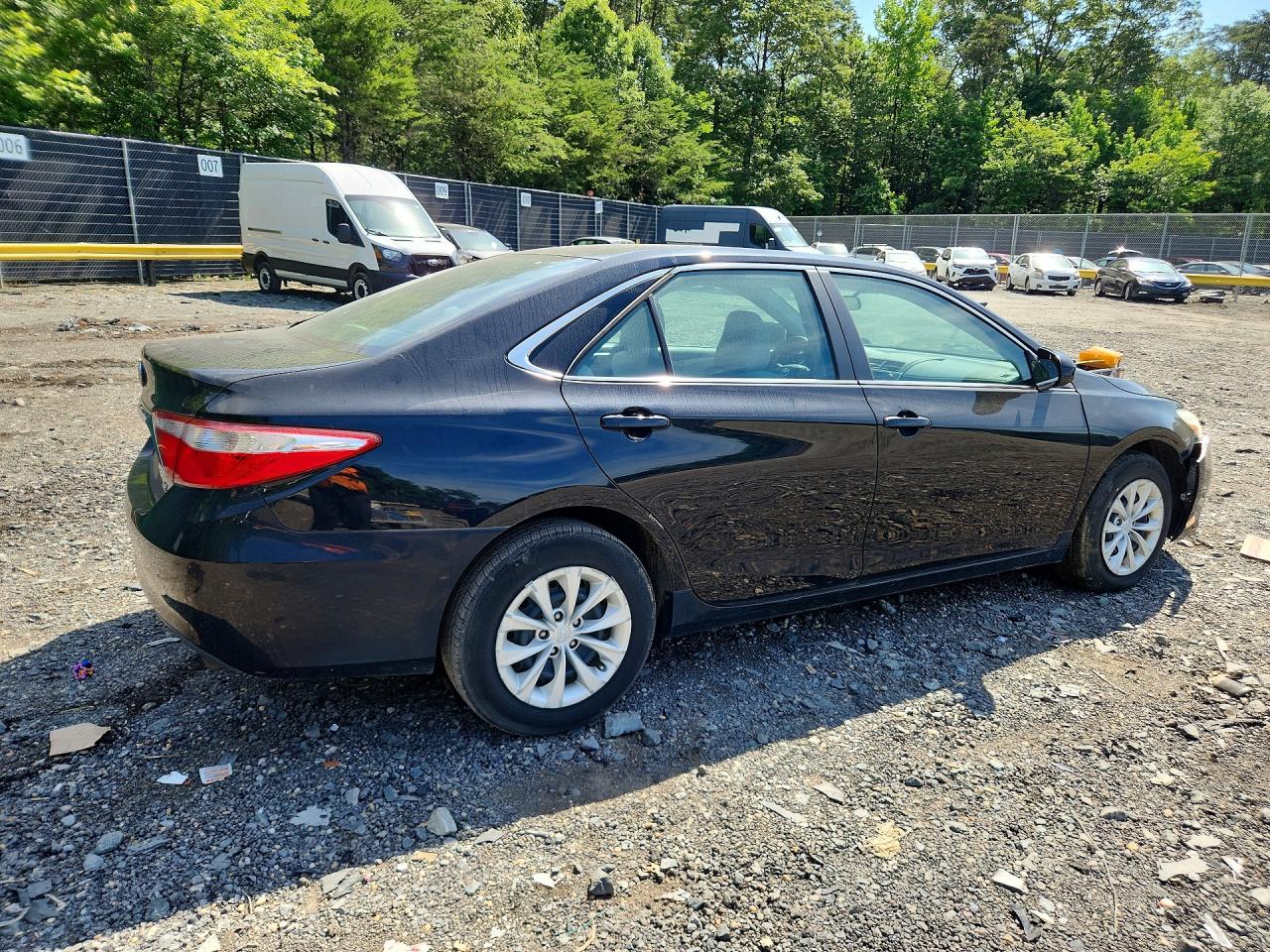 2017 TOYOTA CAMRY