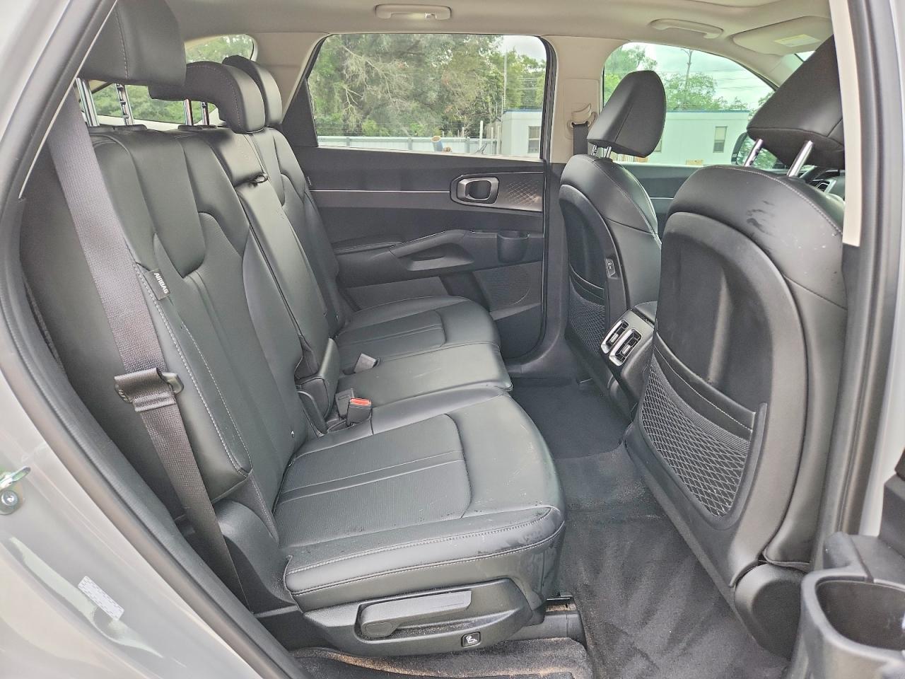 2025 KIA SORENTO