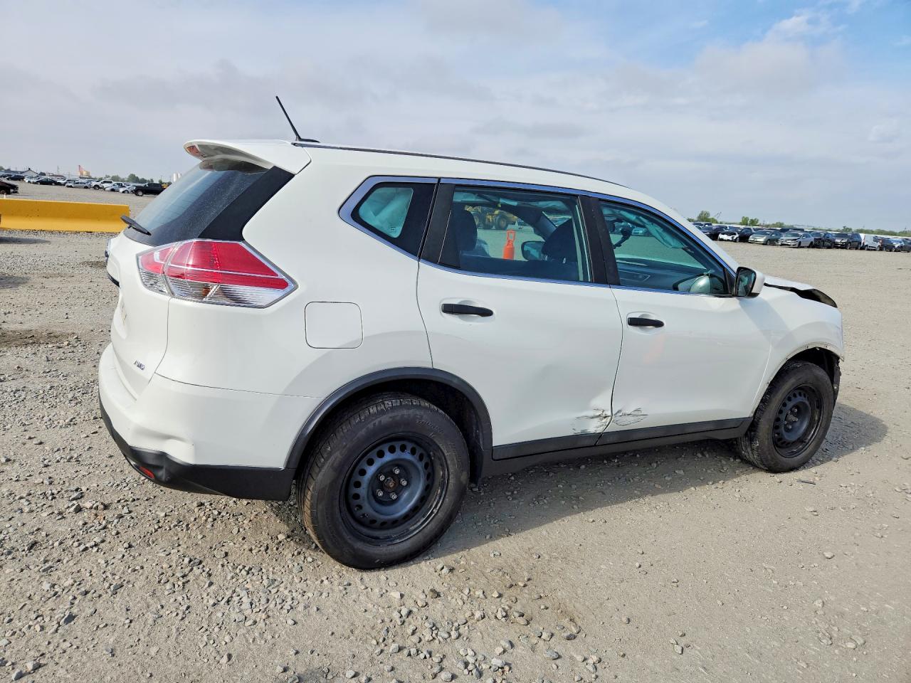 2016 NISSAN ROGUE
