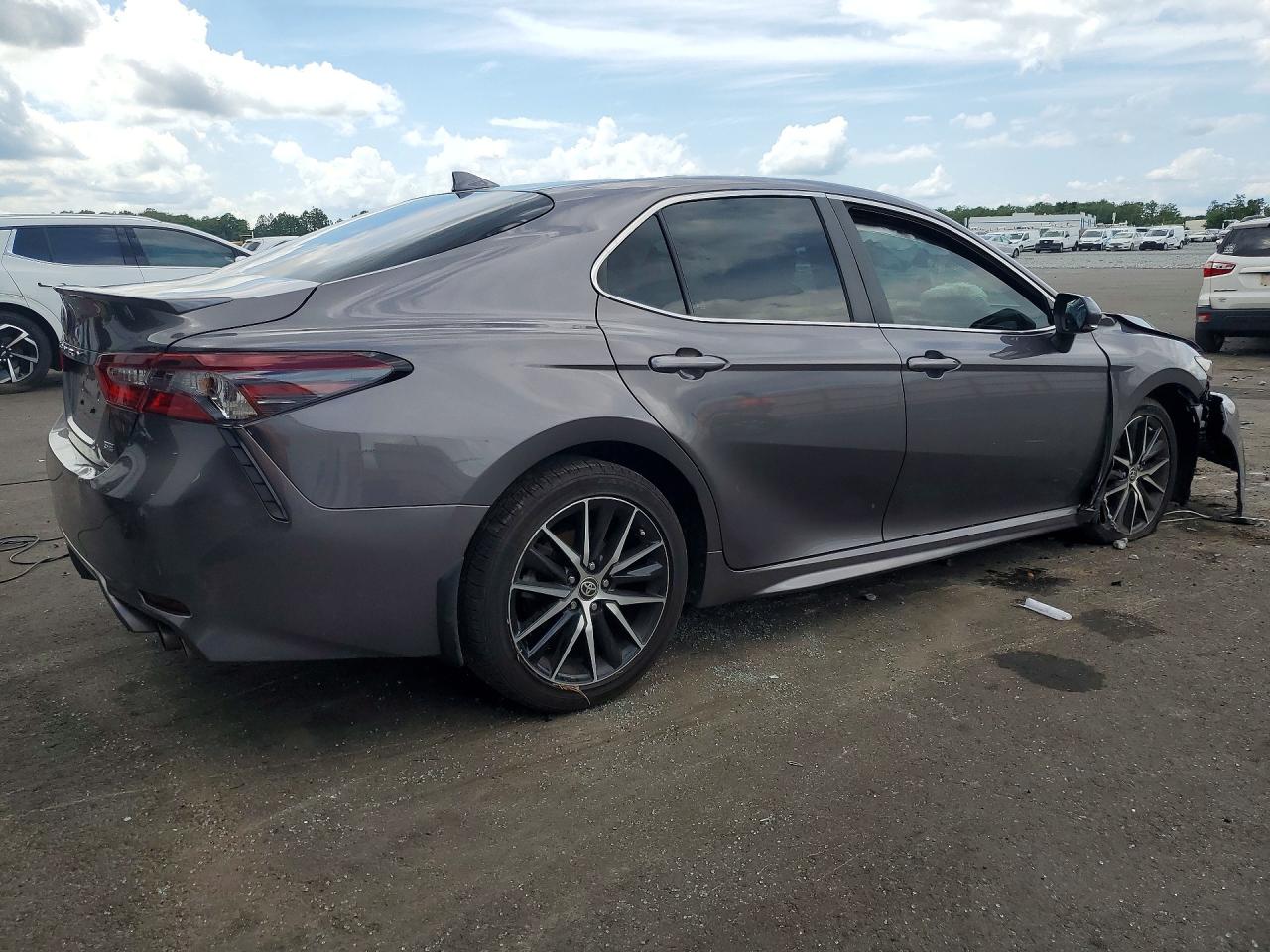 2024 TOYOTA CAMRY
