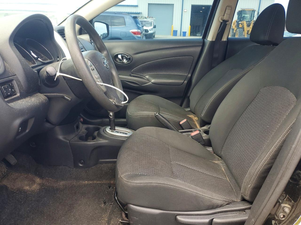 2017 NISSAN VERSA