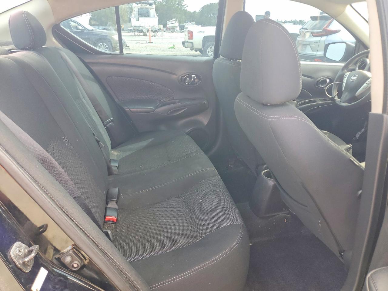 2017 NISSAN VERSA