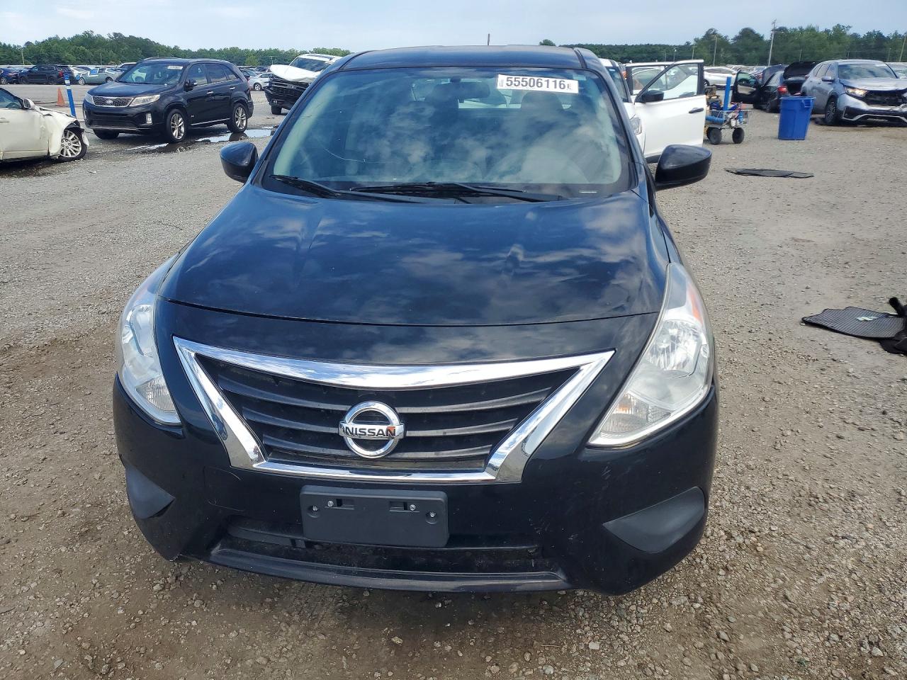 2017 NISSAN VERSA