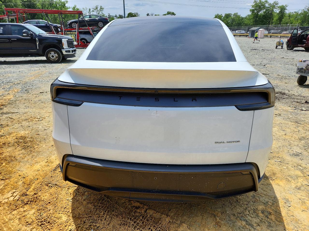 2026 TESLA MODEL Y