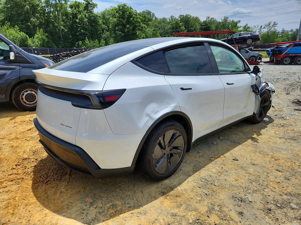 2026 TESLA MODEL Y