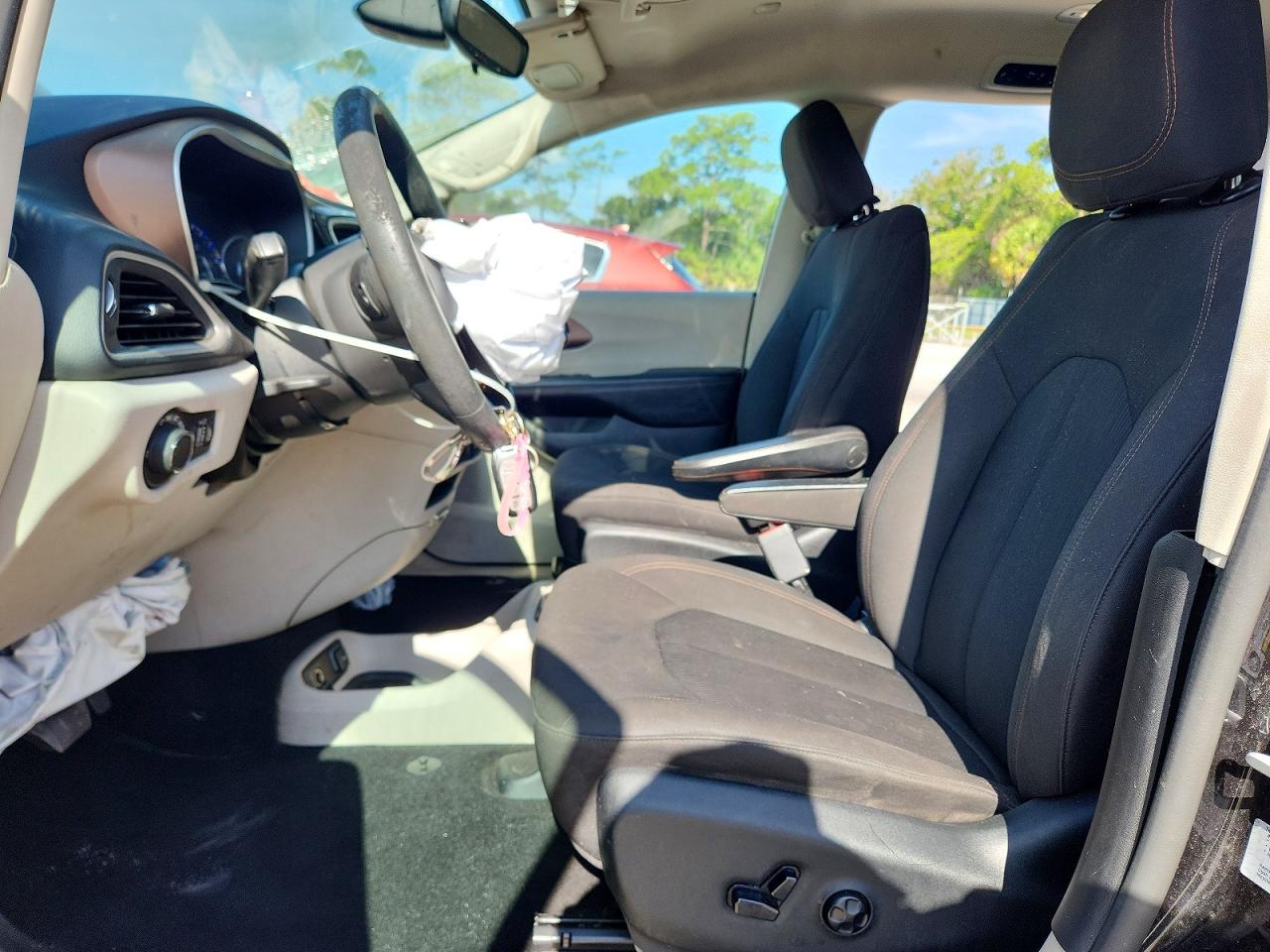 2017 CHRYSLER PACIFICA