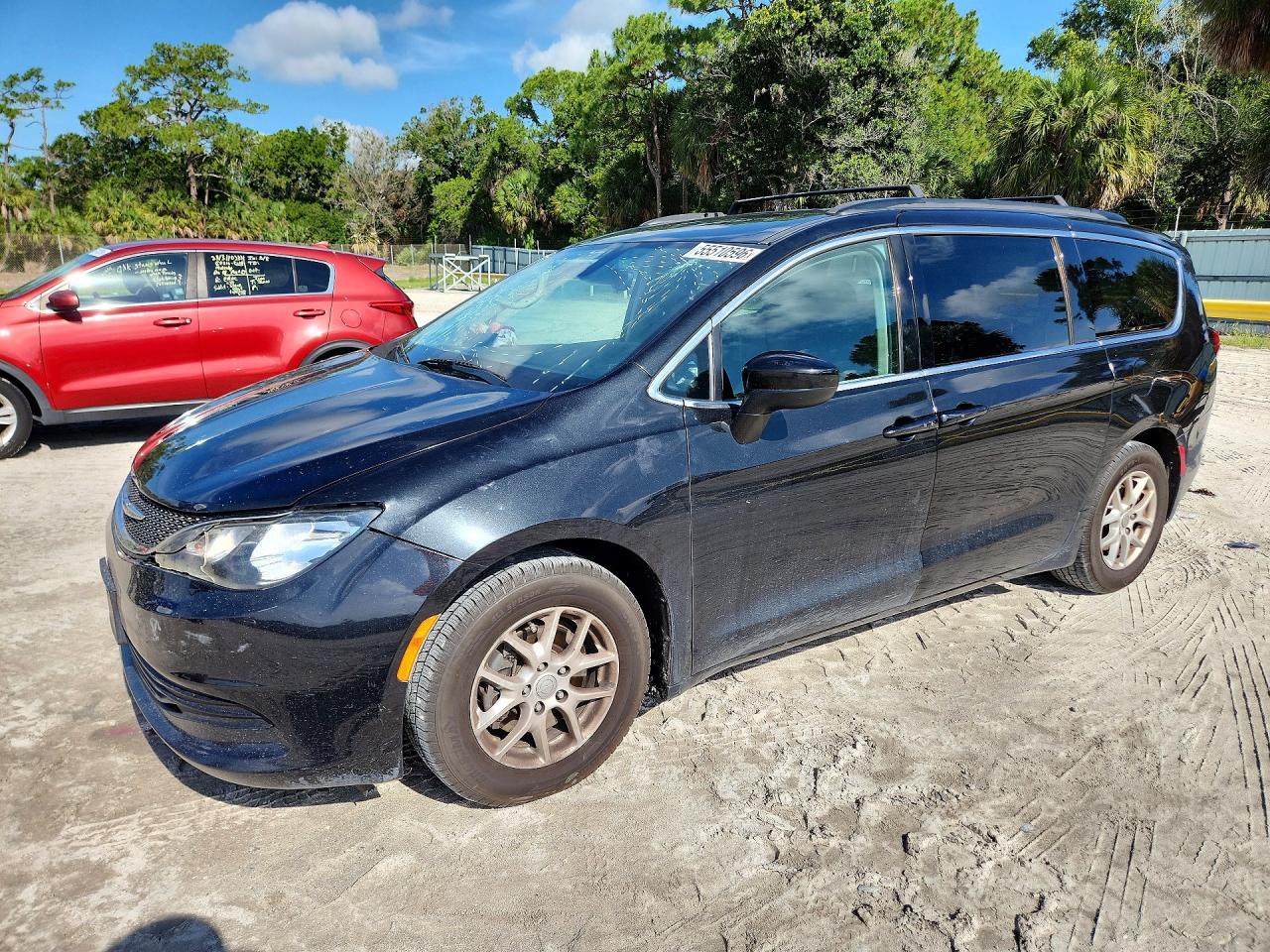 2017 CHRYSLER PACIFICA