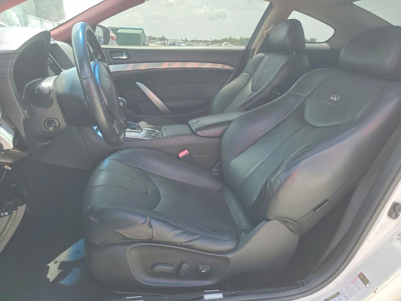 2013 INFINITI G37