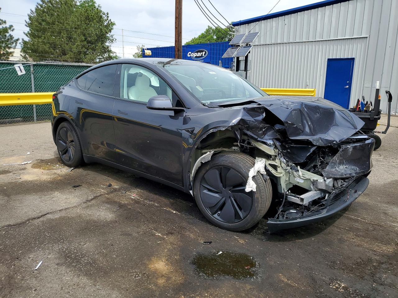 2026 TESLA MODEL Y
