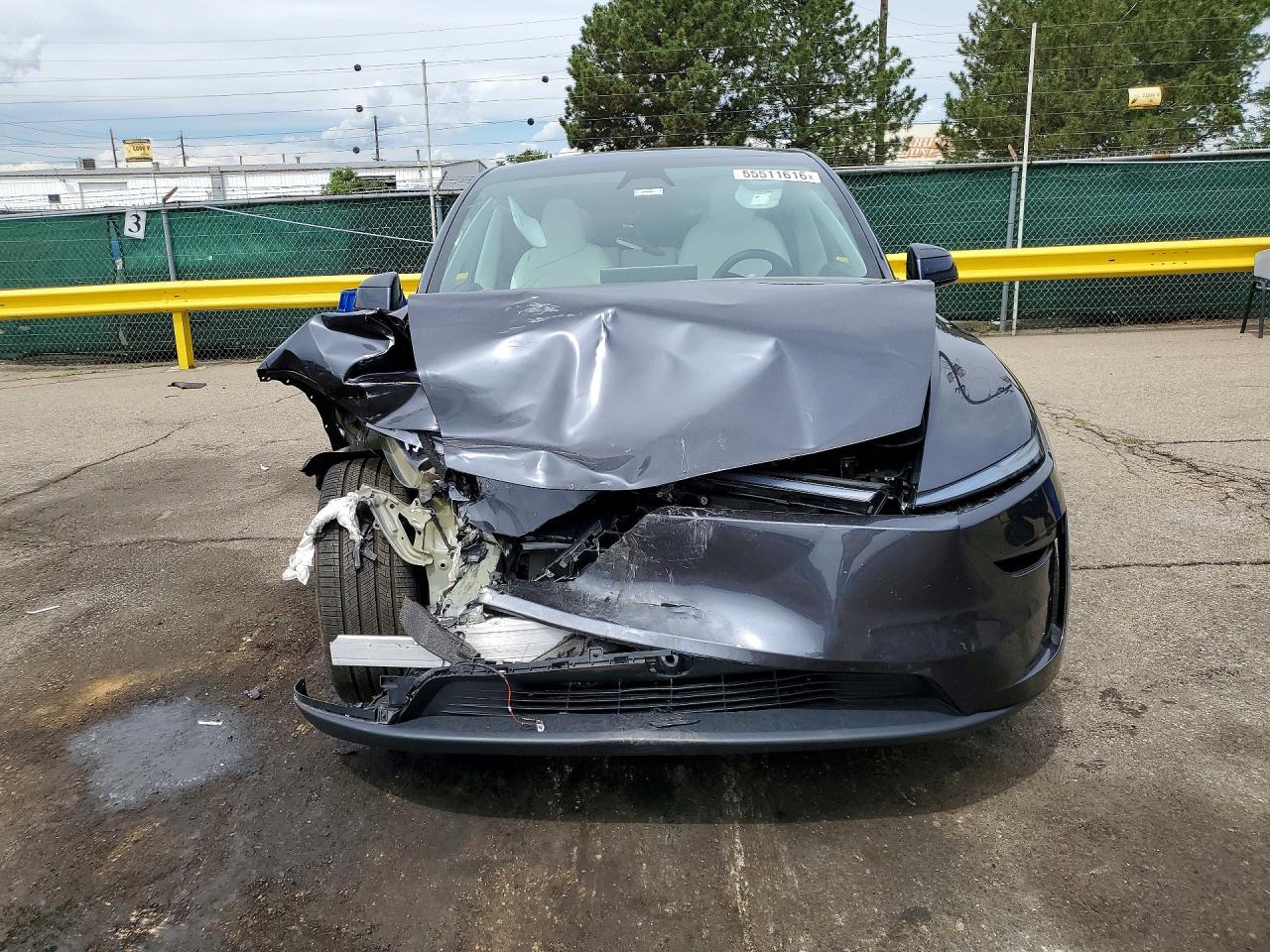 2026 TESLA MODEL Y