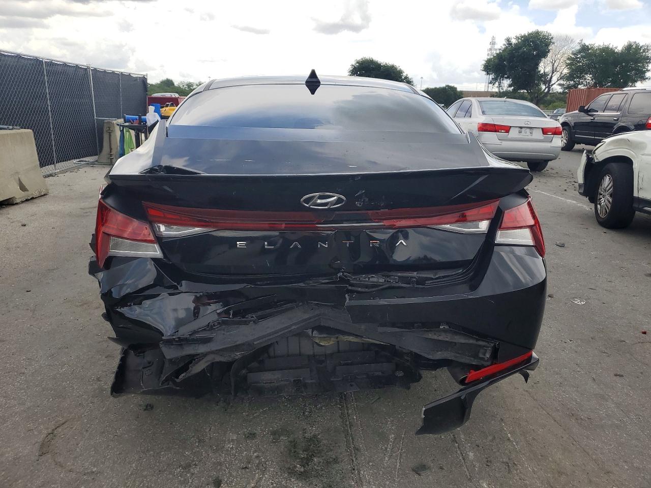 2023 HYUNDAI ELANTRA