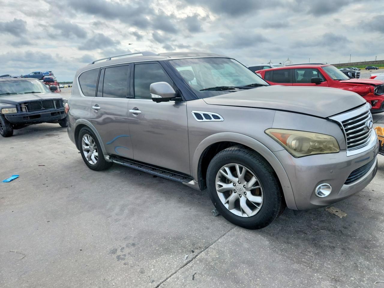 2011 INFINITI QX56