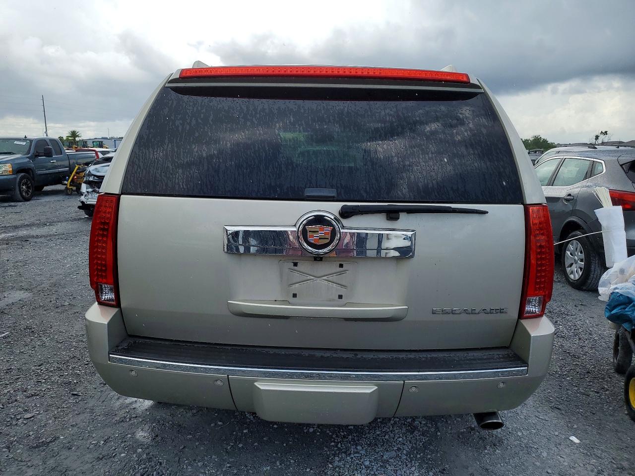 2013 CADILLAC ESCALADE
