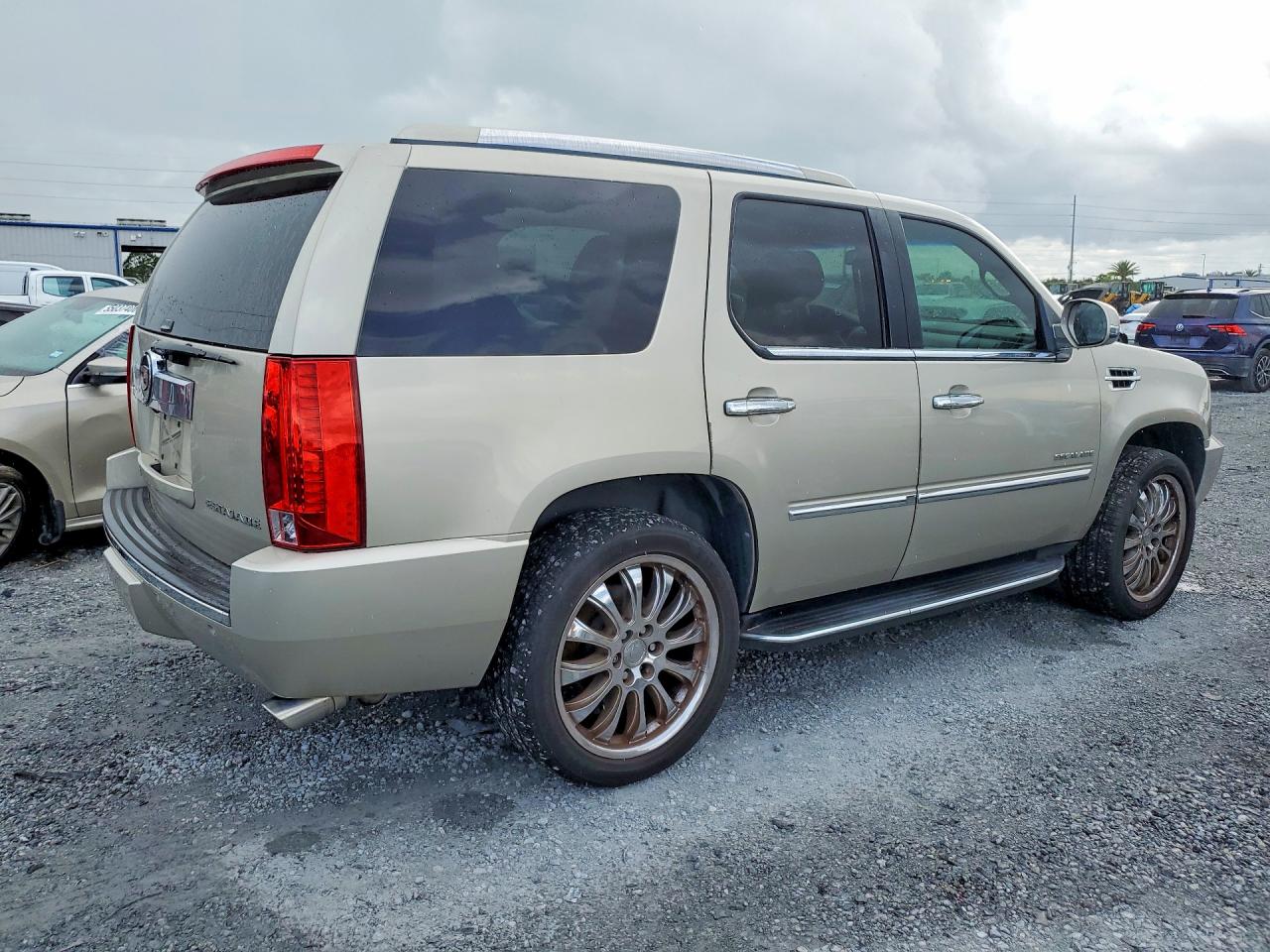 2013 CADILLAC ESCALADE
