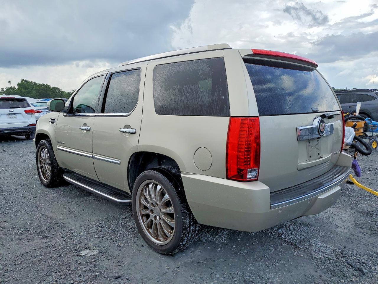 2013 CADILLAC ESCALADE