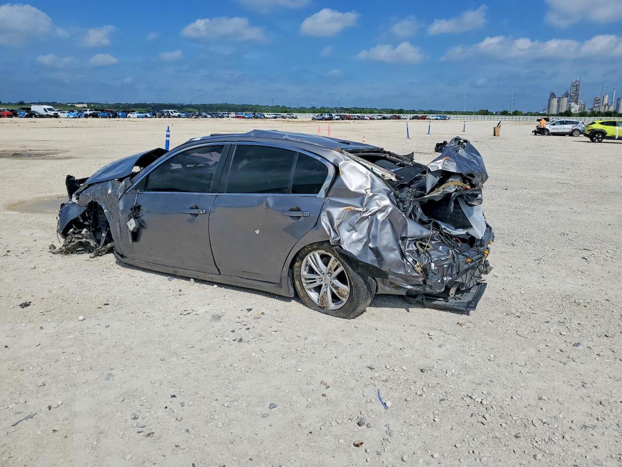 2013 INFINITI G37