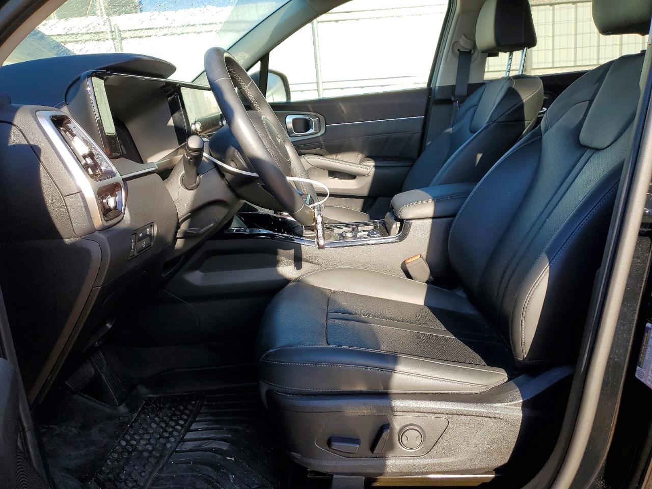 2023 KIA SORENTO