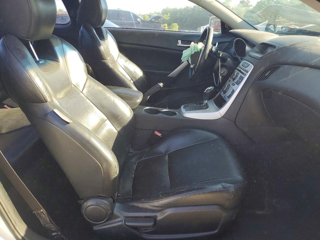 2010 HYUNDAI GENESIS