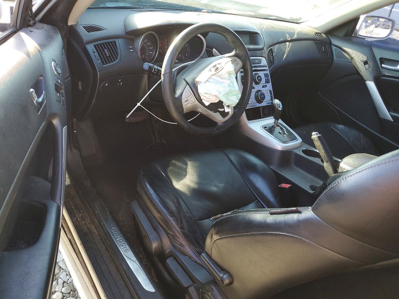 2010 HYUNDAI GENESIS