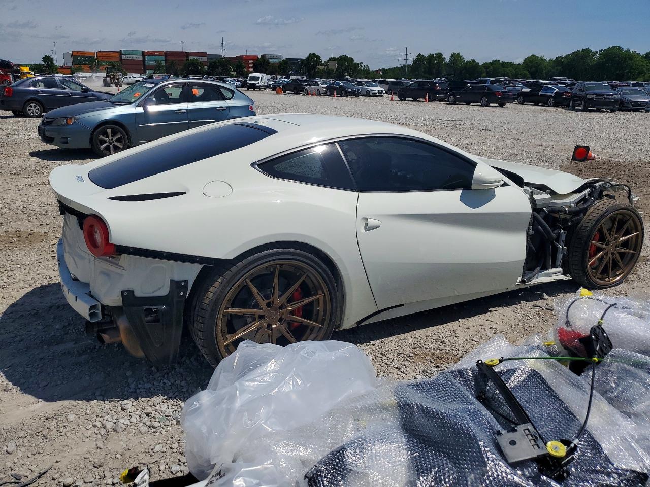 2014 FERRARI F12