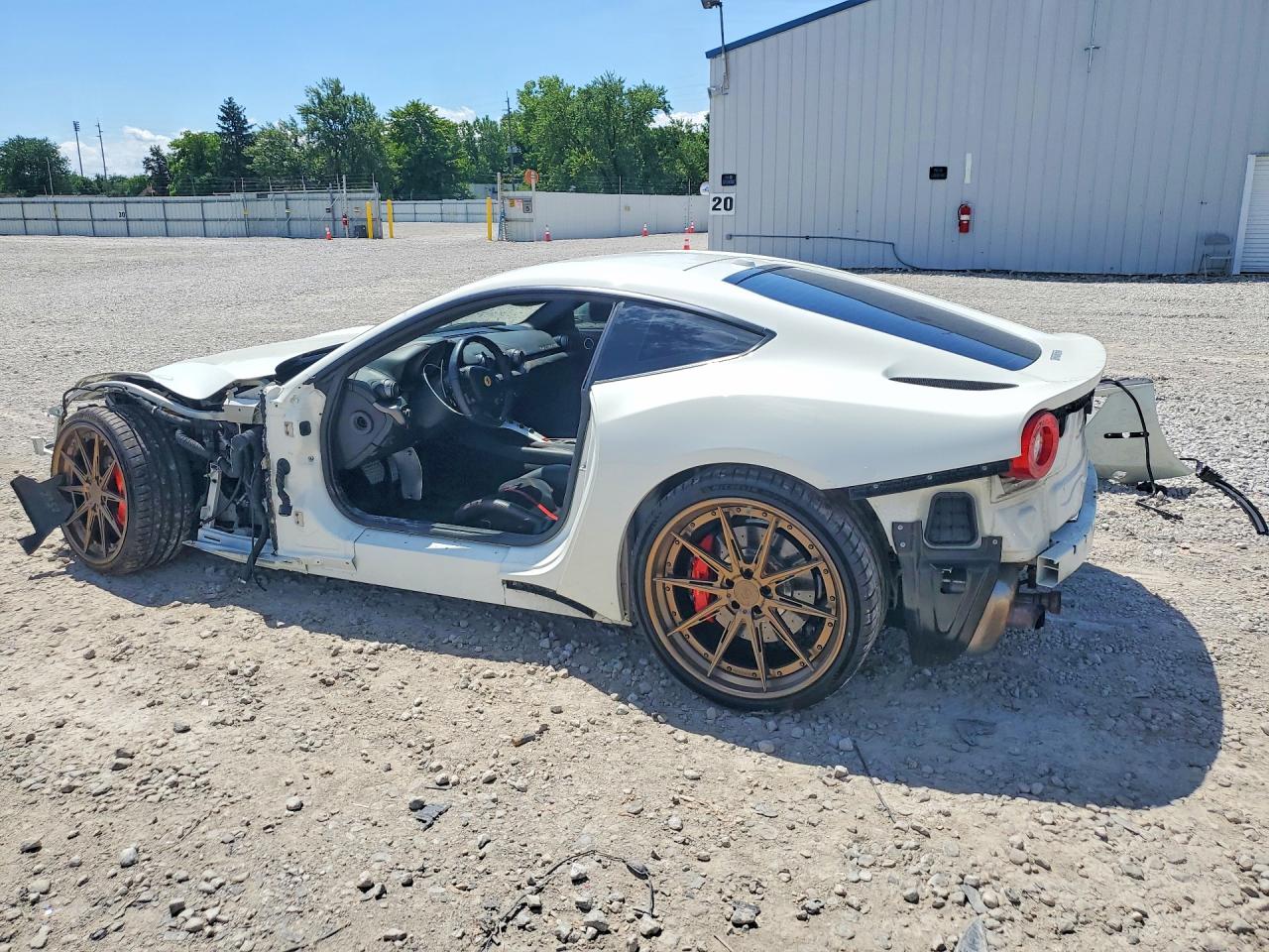 2014 FERRARI F12