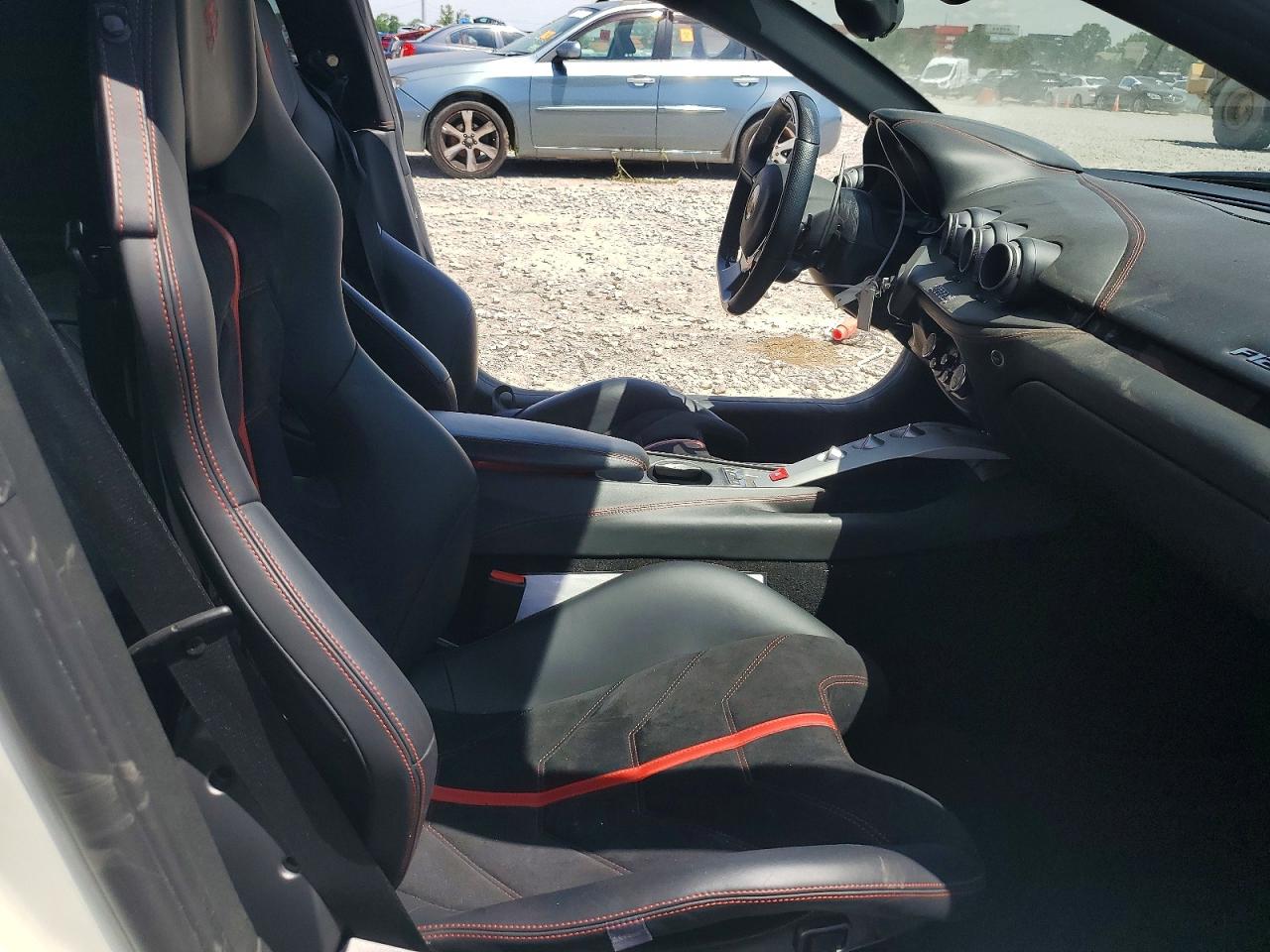2014 FERRARI F12