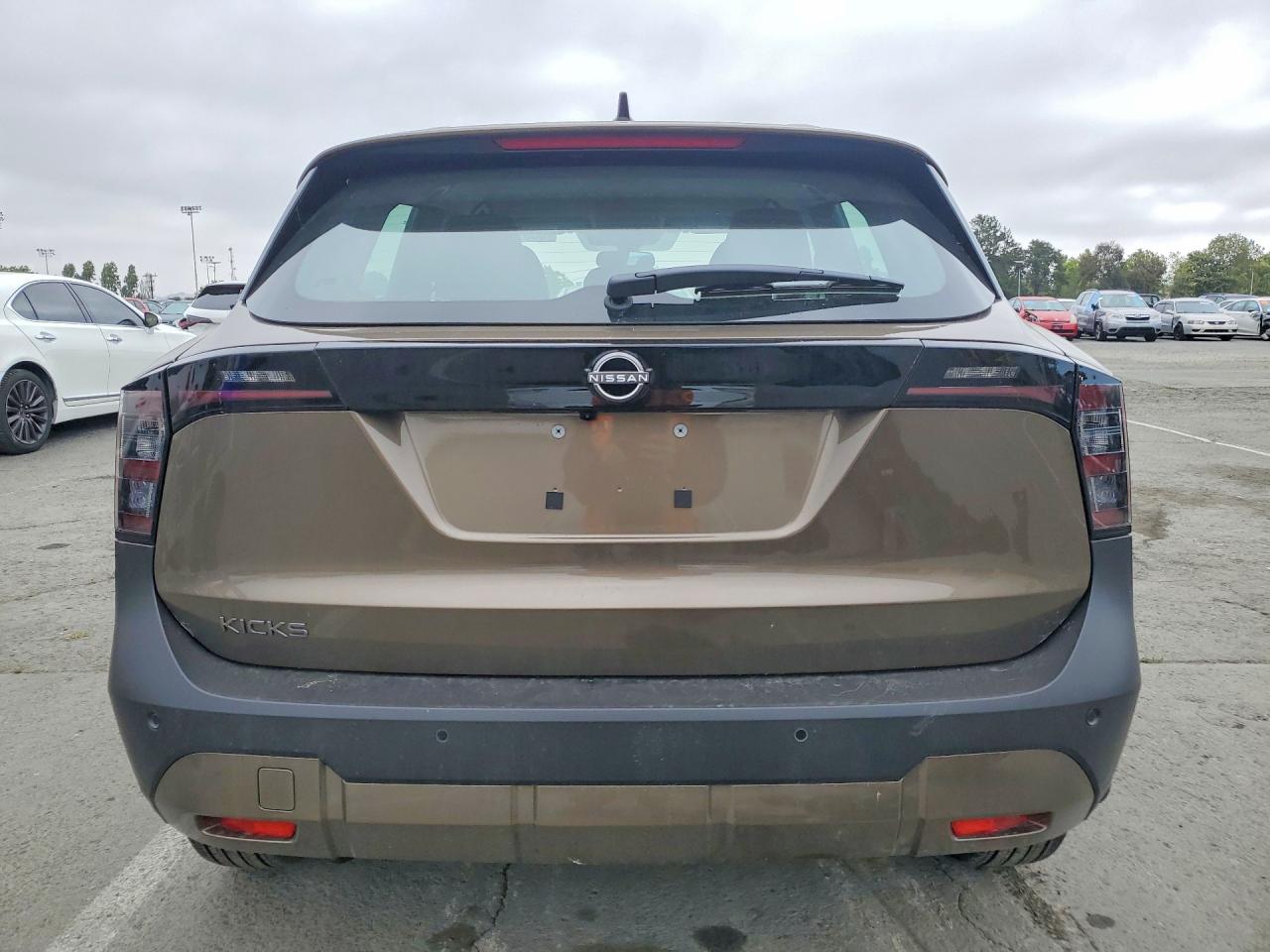 2026 NISSAN KICKS
