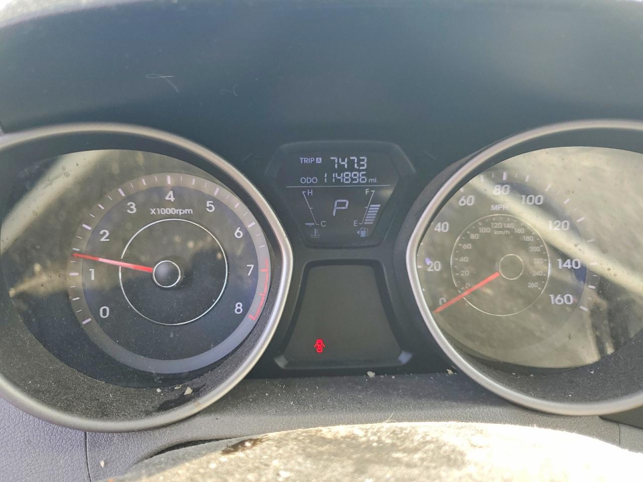 2013 HYUNDAI ELANTRA