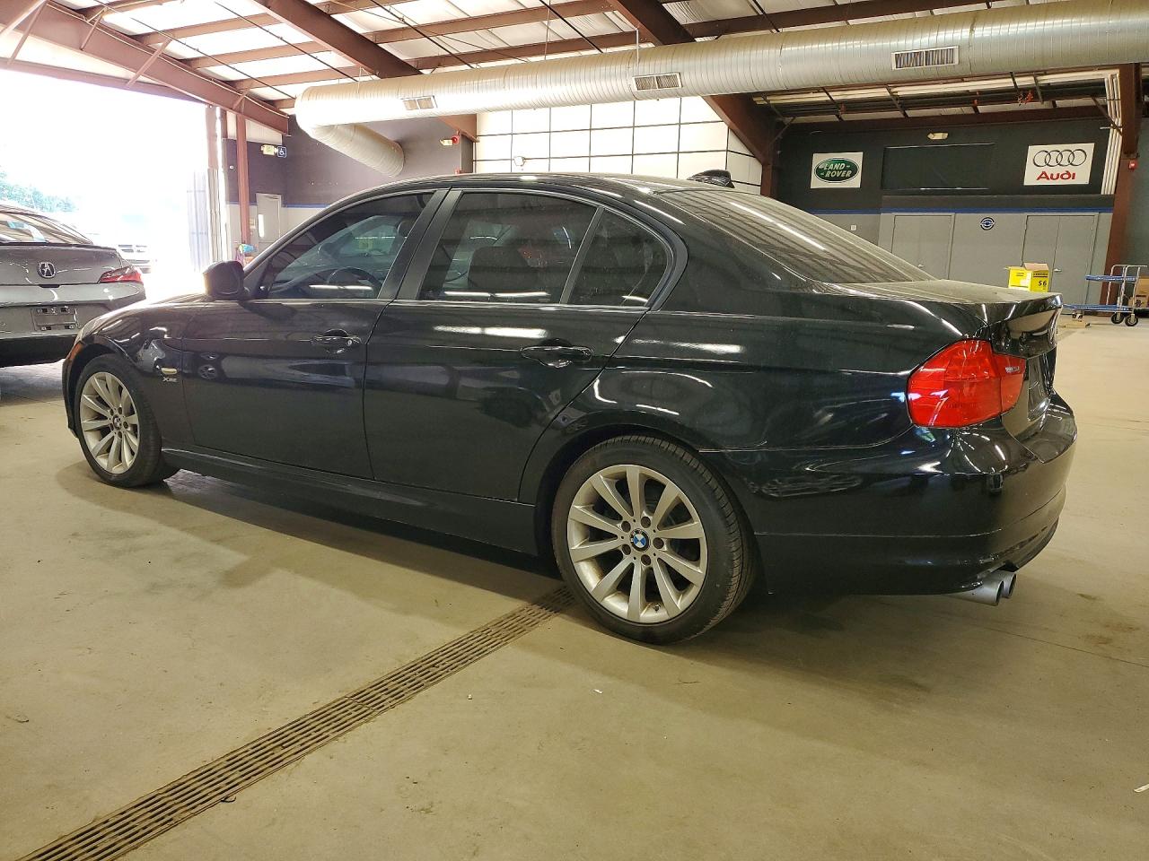 2011 BMW 3 SERIES