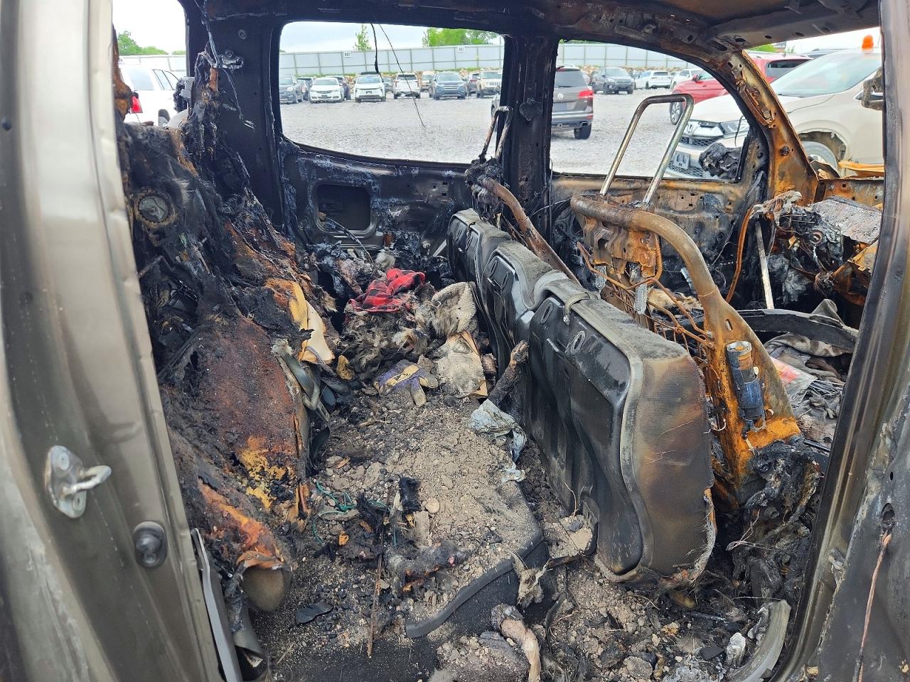2015 TOYOTA TACOMA