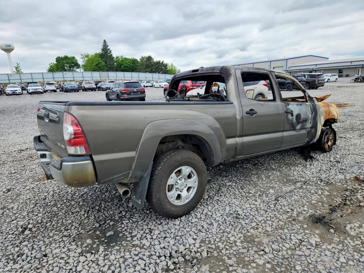 2015 TOYOTA TACOMA