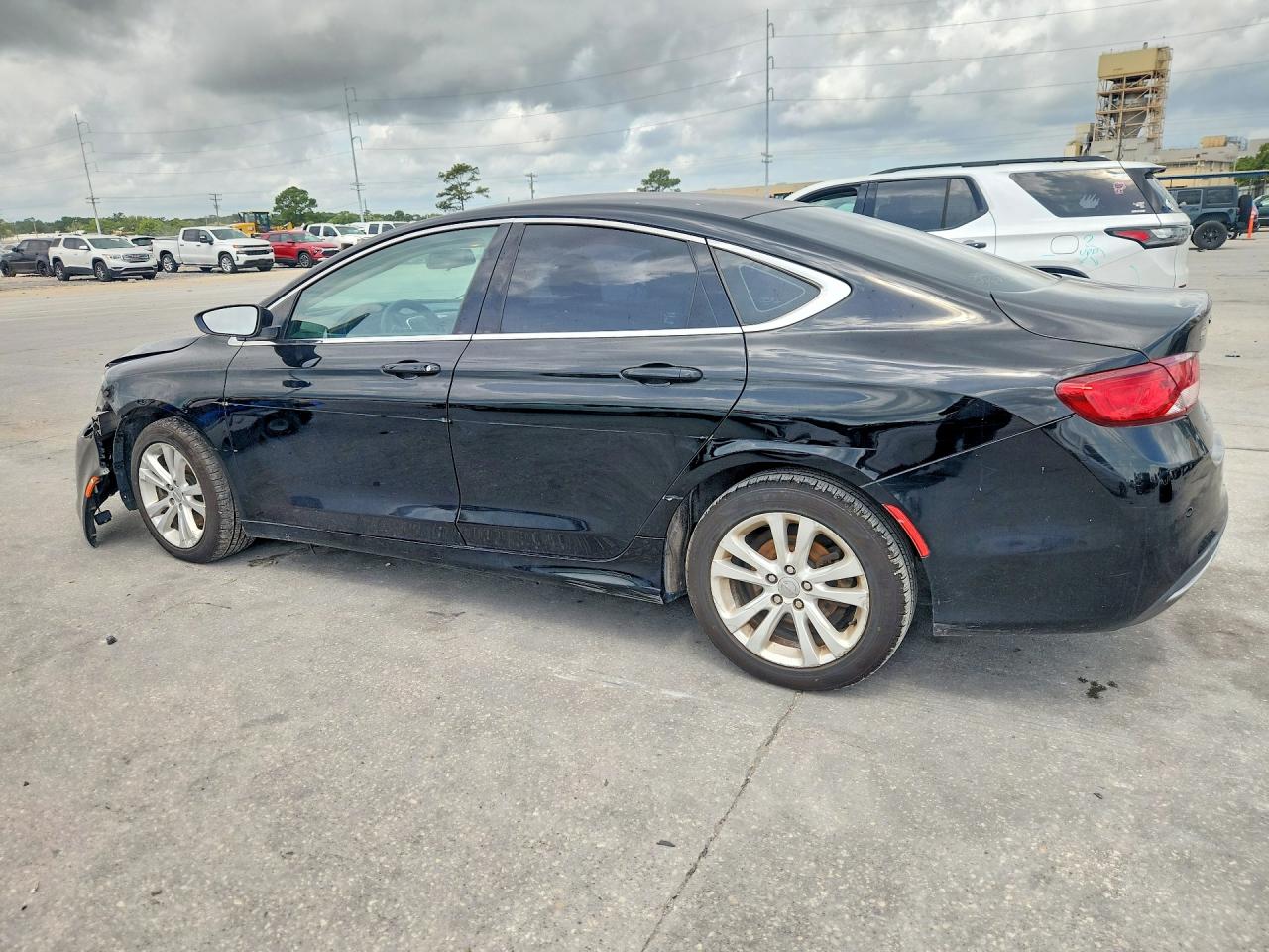 2016 CHRYSLER 200