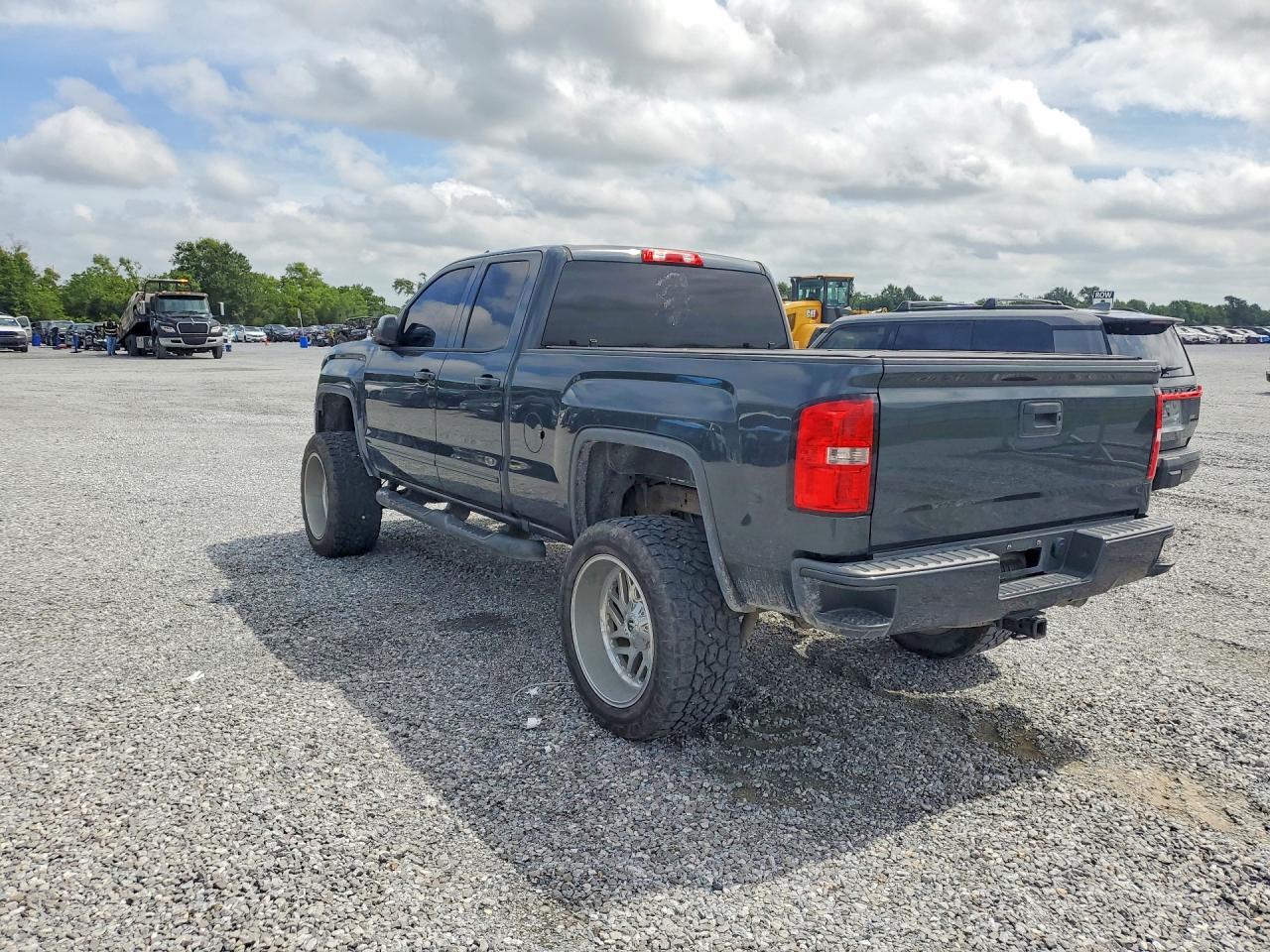 2018 GMC SIERRA