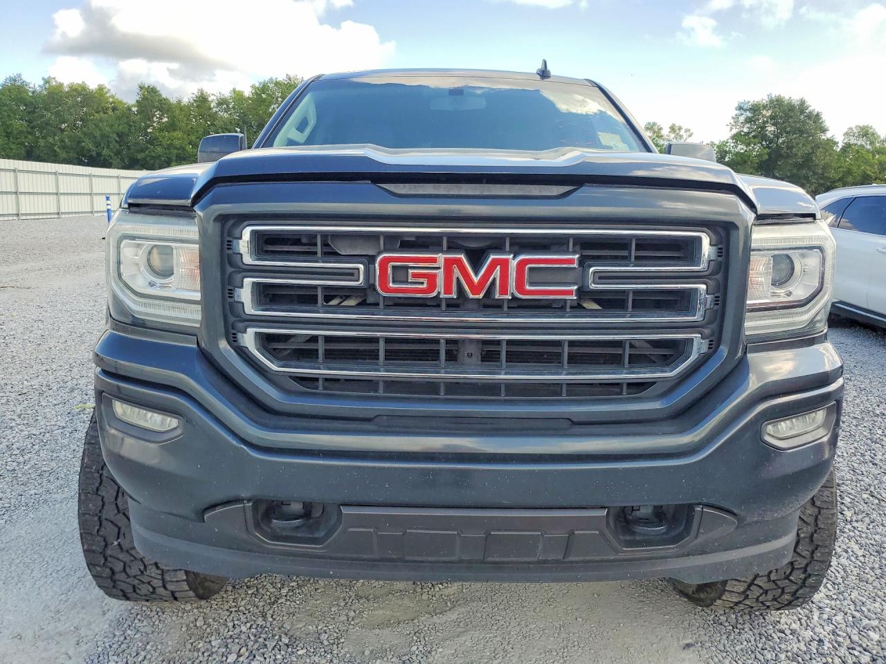 2018 GMC SIERRA