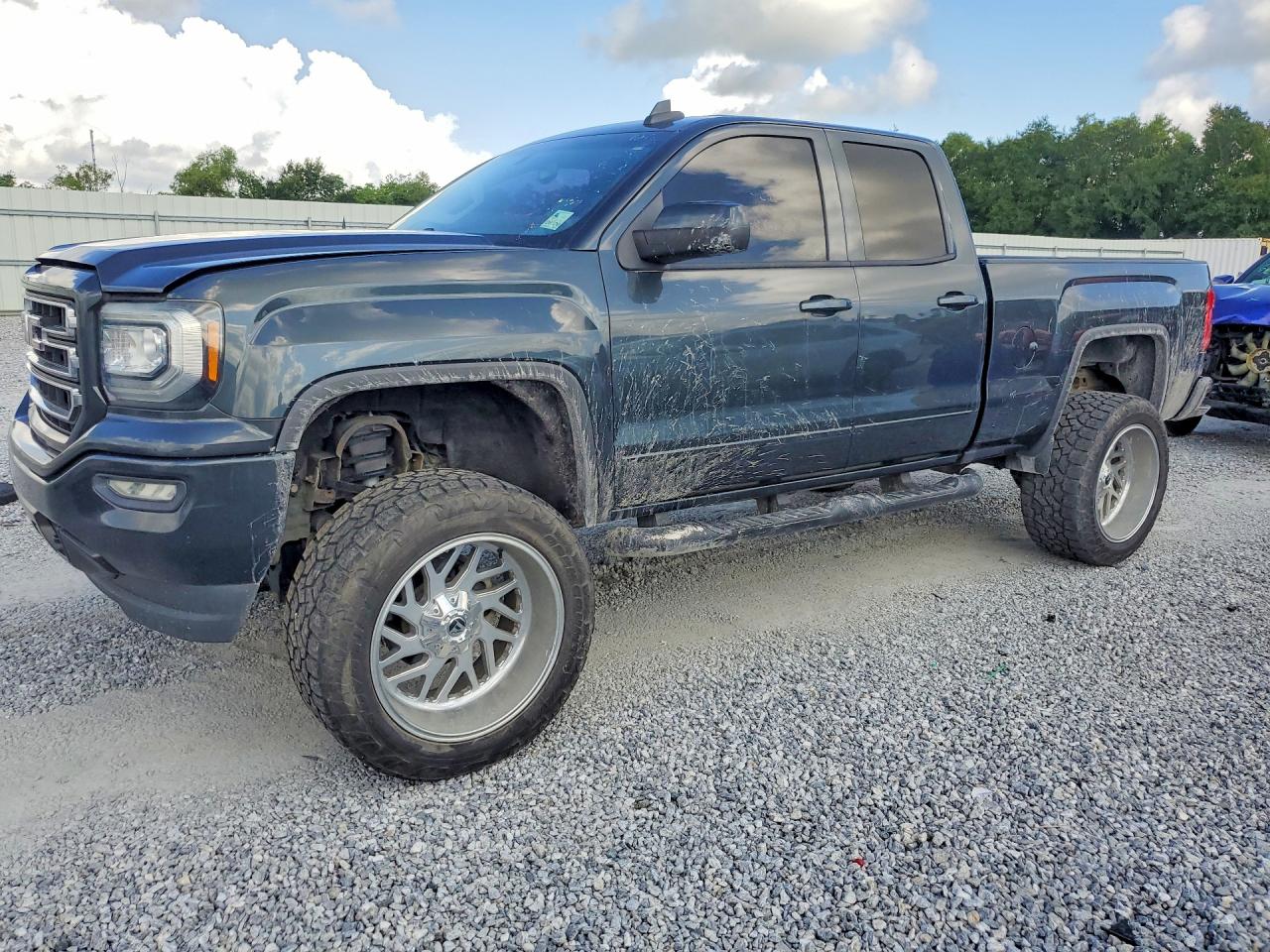 2018 GMC SIERRA